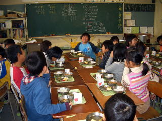 1年生との交流給食