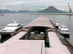 広島港